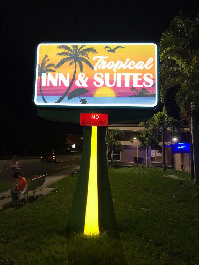 Tropical Inn & Suites, Downtown Clearwater Exteriör bild