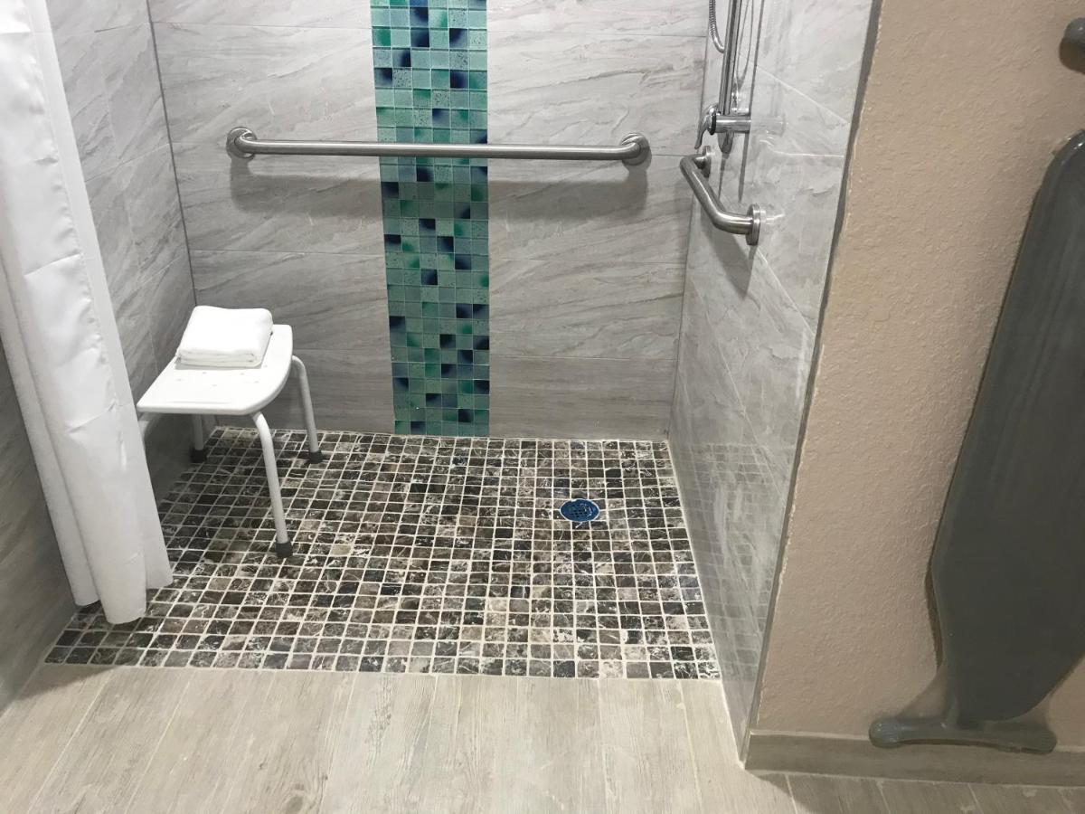 Tropical Inn & Suites, Downtown Clearwater Exteriör bild