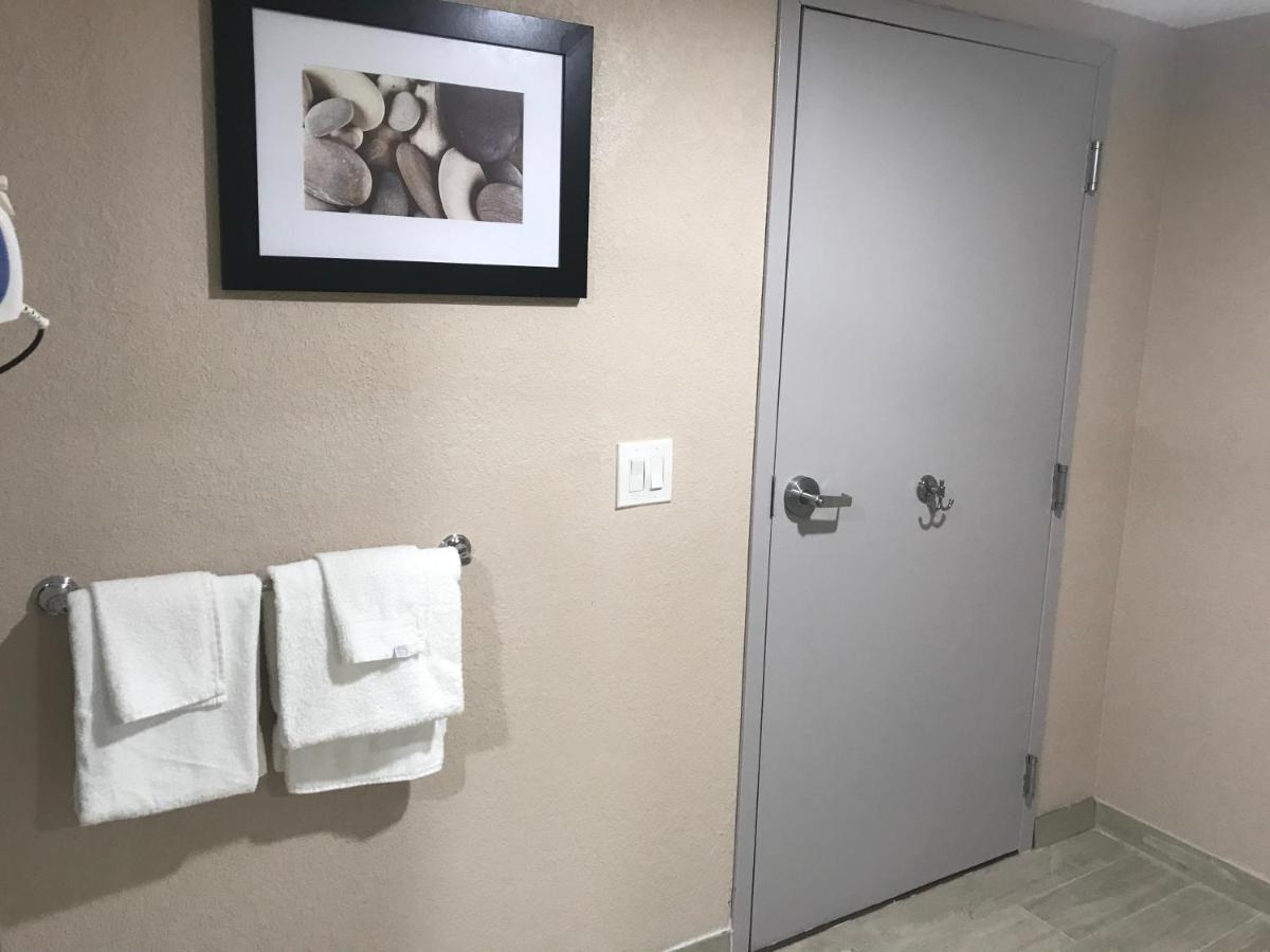 Tropical Inn & Suites, Downtown Clearwater Exteriör bild