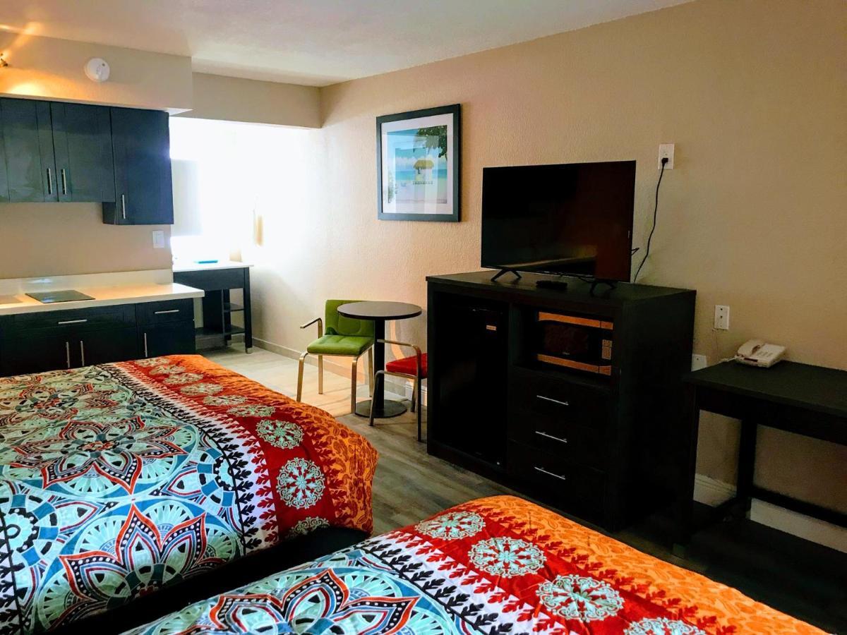 Tropical Inn & Suites, Downtown Clearwater Exteriör bild