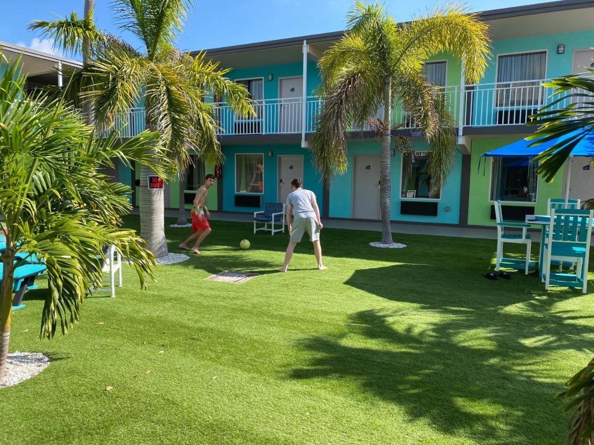 Tropical Inn & Suites, Downtown Clearwater Exteriör bild